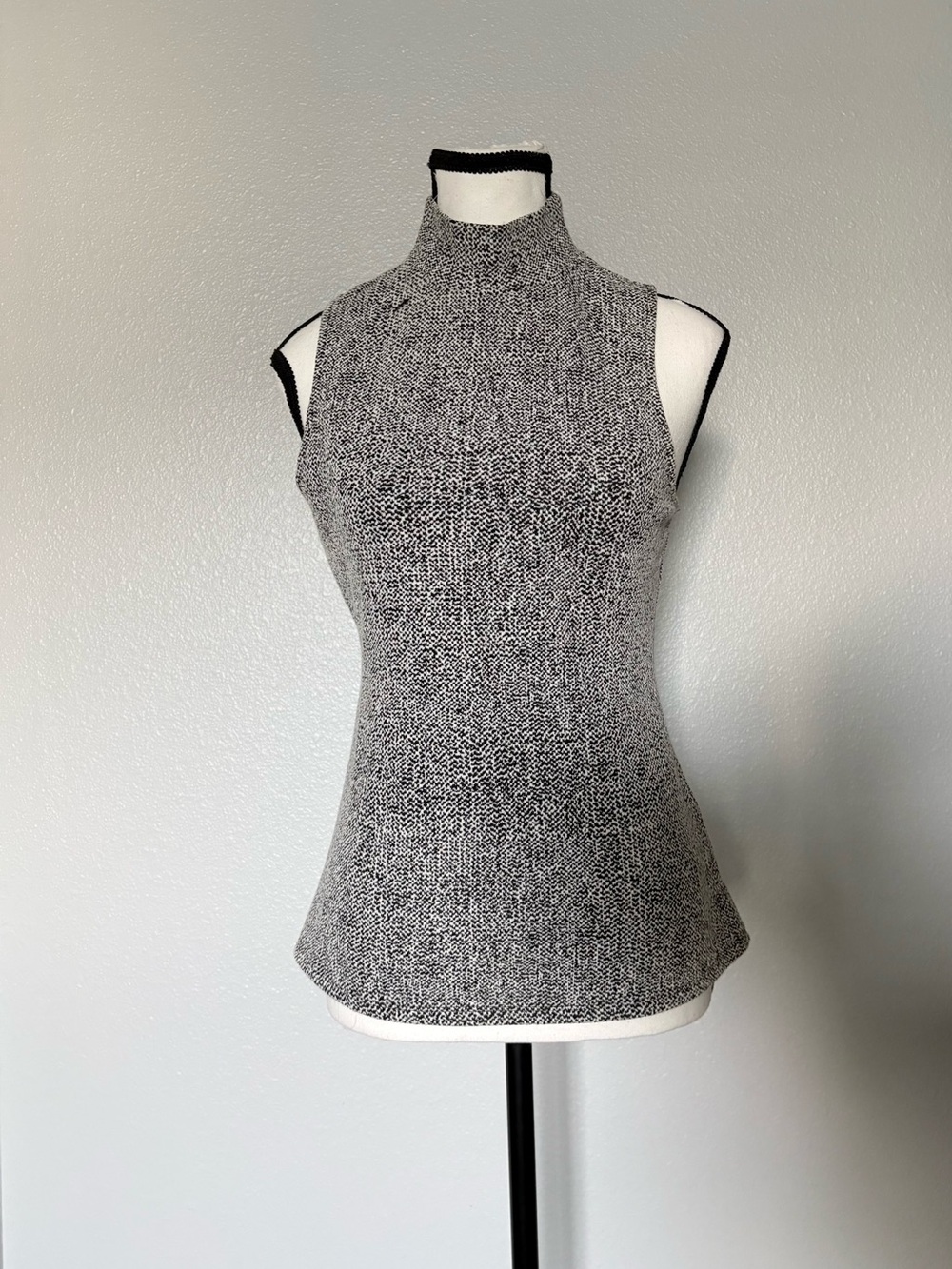 Express Black & White Marled Sleeveless Mock Neck Top